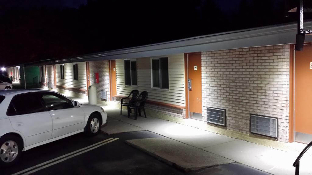 Budget Inn Fairport Dış mekan fotoğraf
