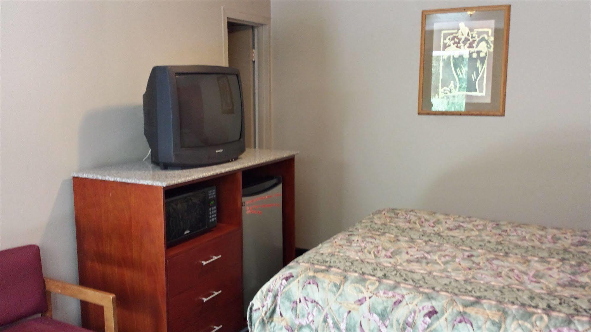 Budget Inn Fairport Dış mekan fotoğraf